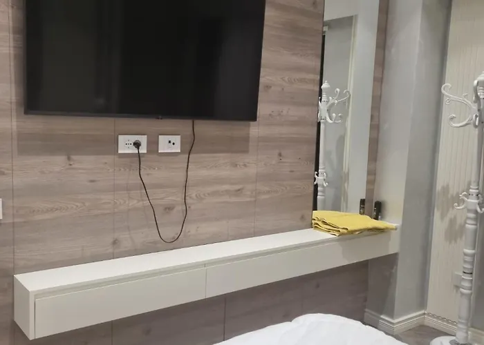 Apartamento Kodra E Diellit 2 *