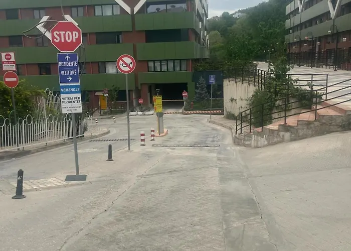 شقة Kodra E Diellit 2